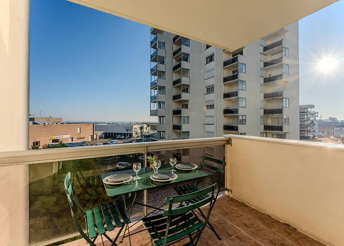 Apartment A Avec Piscine Et Parking - Fr-1-433-148 *