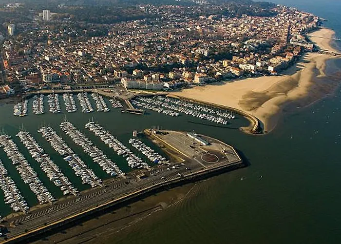 Apartment A Avec Piscine Et Parking - Fr-1-433-148 Arcachon